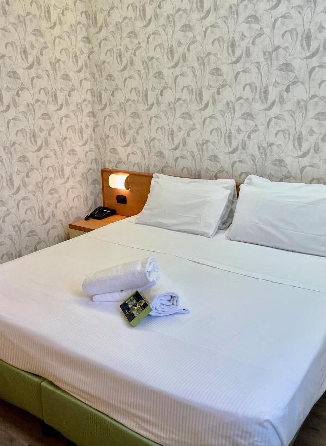 Hotel Embassy Pero Eksteriør bilde