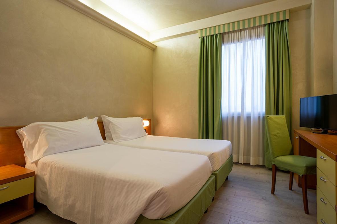Hotel Embassy Pero Eksteriør bilde