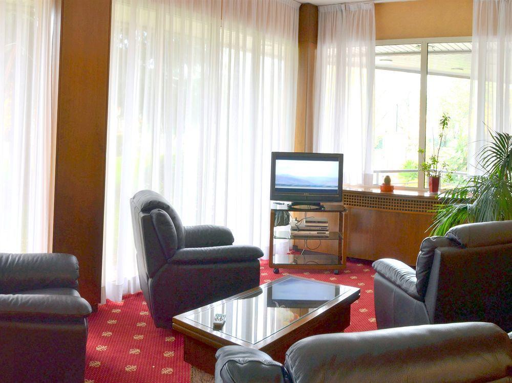 Hotel Embassy Pero Eksteriør bilde
